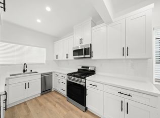 1725 Freeman Ave #8, Long Beach, CA 90804