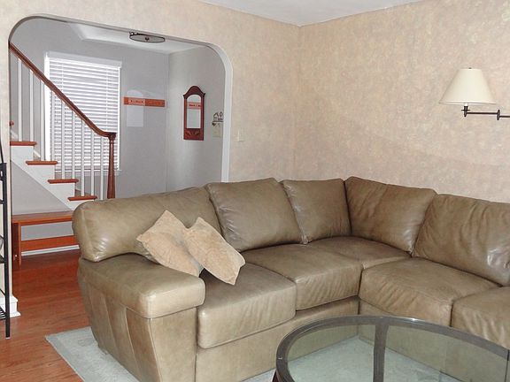 1st floor Living Room