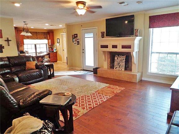 3rd image of 62 Wedgewood Ct