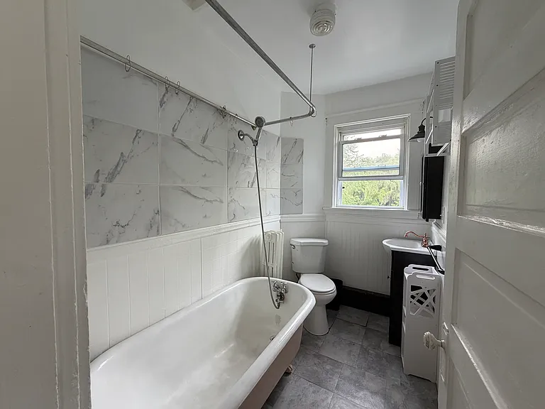5 Bliss St #2 — Photo 8