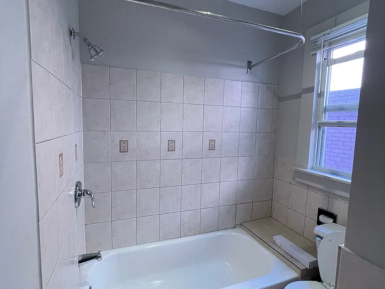 123 Sylvan Ave #2 — Photo 9