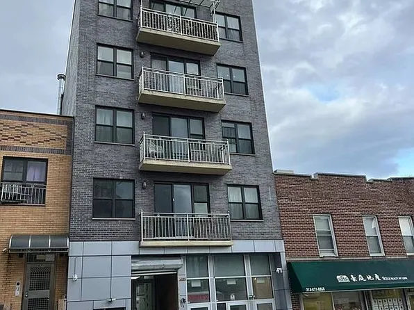 673 56th St Unit 3A, Brooklyn, NY 11220