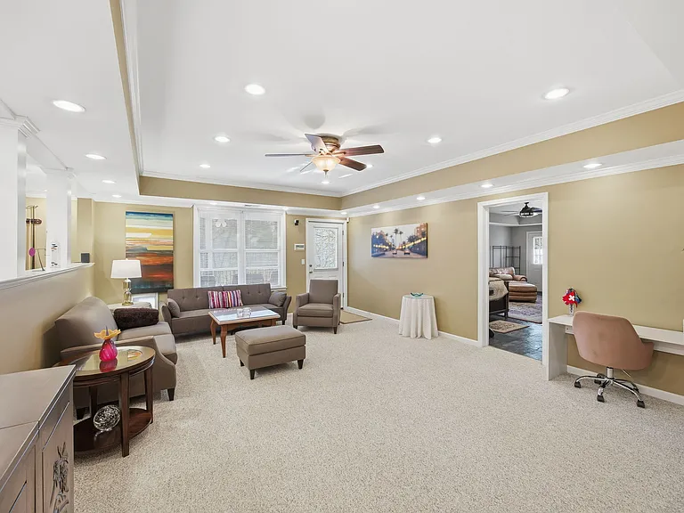 515 Taunton Way #BASEMENT — Photo 14