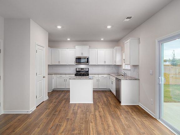 5th image of 7402 Larwill Ln