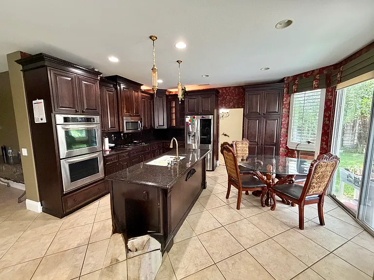 26324 Beecher Ln — Photo 3