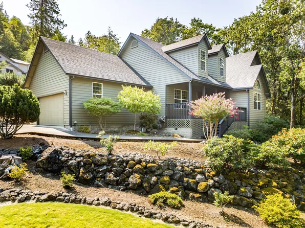 167 Gray Squirrel Ct, Winchester, OR 97495