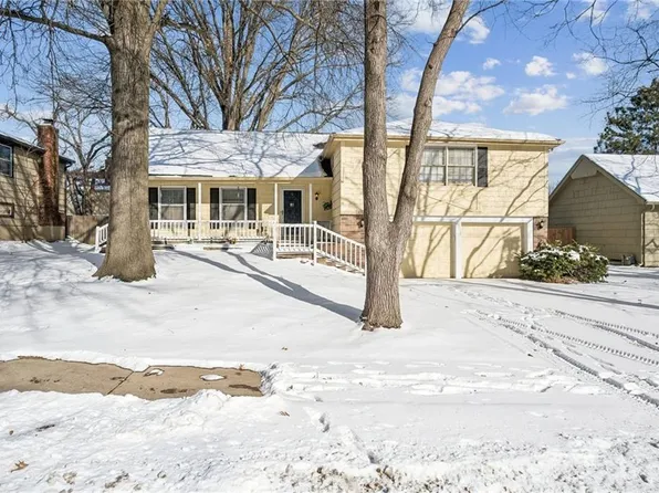 10928 W 91st St, Overland Park, KS 66214