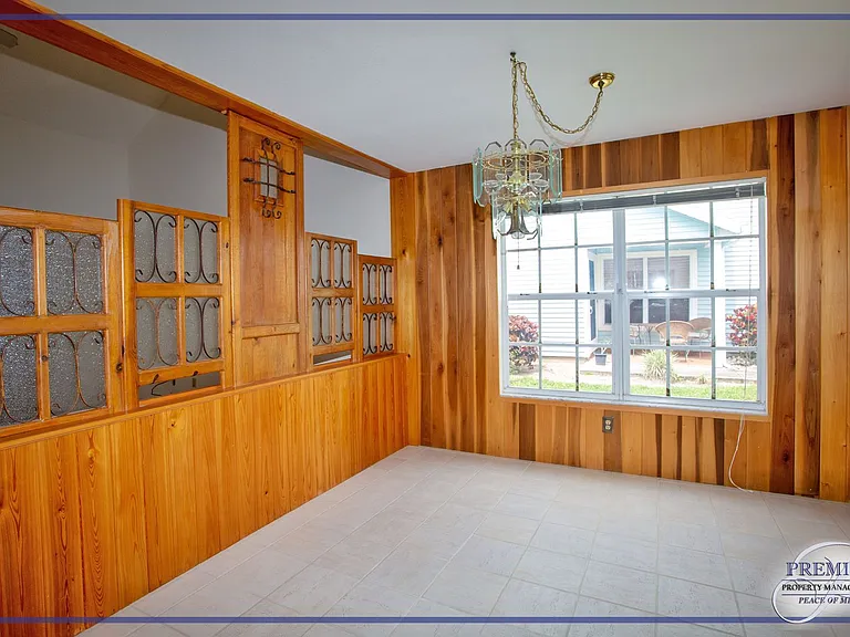 1351 Monarch Cir — Photo 14