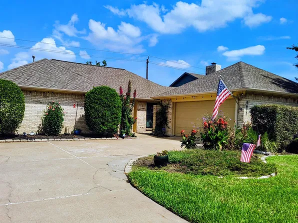 6623 Gleneagles Dr, Pasadena, TX 77505