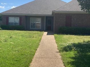 140 Ridgefield Dr, Madison, MS 39110