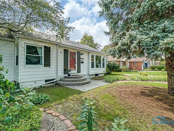 2nd image of 332 Lehman Ave