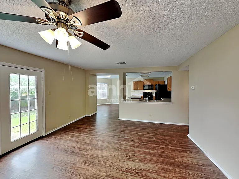 6806 Winterpath Dr — Photo 4