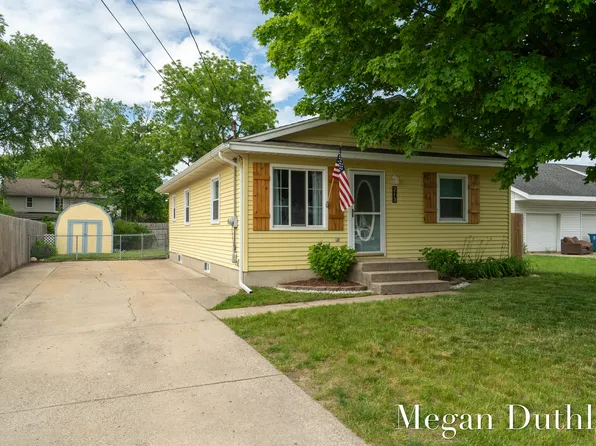 213 Majestic St SE, Kentwood, MI 49548