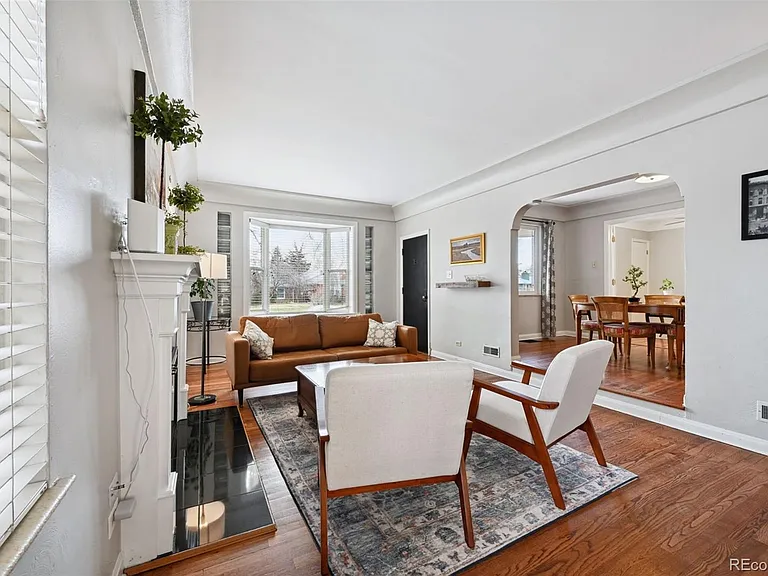 754 Krameria St — Photo 3