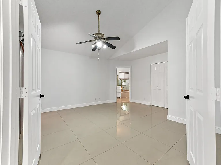 5421 Helene Cir — Photo 19