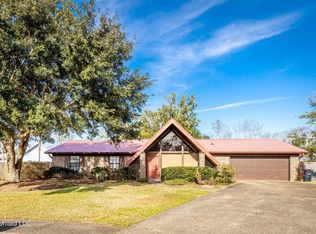139 Watersedge Dr, Ocean Springs, MS 39564