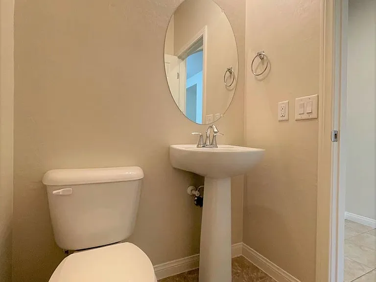 7063 Claythorn Rd — Photo 11