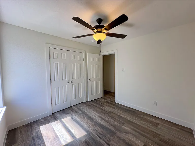 757 Eagle Dr — Photo 15