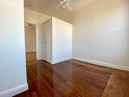 3rd image of 40 W 127th St #Twenty2