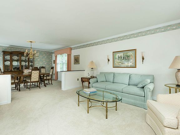 3231CanterburyLane-53