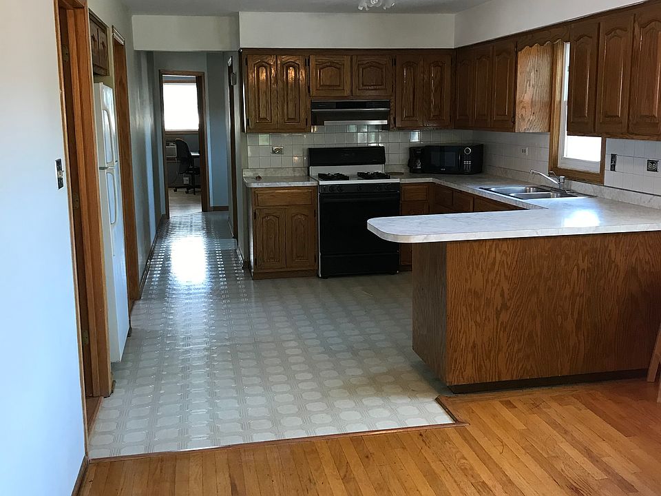 2nd image of 2717 S Princeton Ave #3
