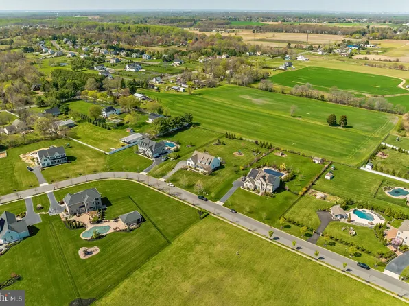 111 Alexa Way, Mullica Hill, NJ 08062