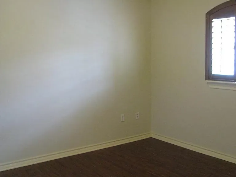 7521 Country Club Dr #307 — Photo 9