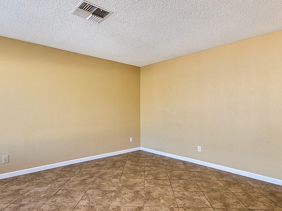 4th image of 20450 N 14th Ln