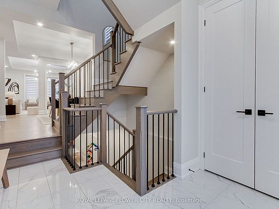 3rd image of 3379 Post Rd