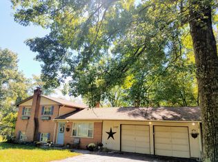 1147 Old Oaks Dr, Amelia, OH