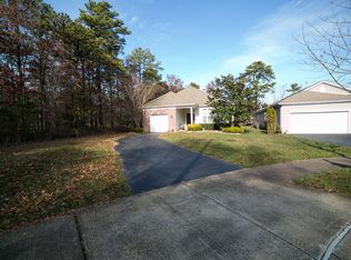 101 Haverhill Ct, Galloway, NJ 08205
