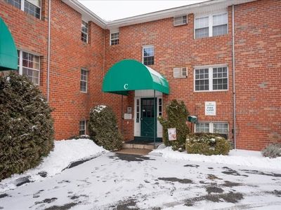 1304 Elm St APT 3C, West Springfield, MA, 01089