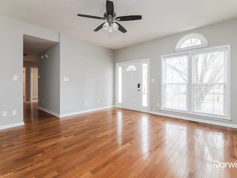 111 Zircon Ln — Photo 6