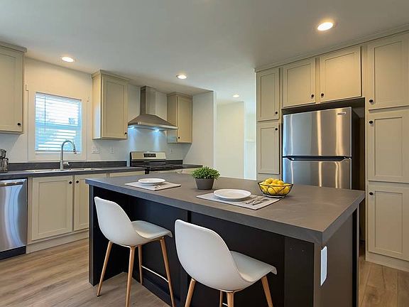 5th image of 1599 N Norma St #1