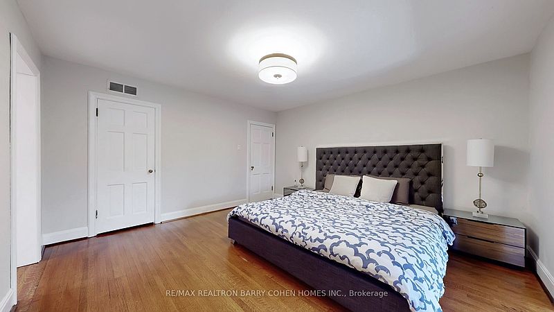 Toronto House for rent - 5 Bedrooms — photo 11