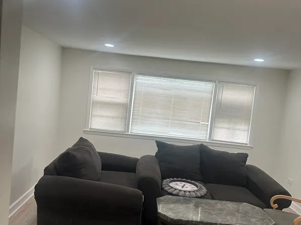 4726 N Tripp Ave #G, Chicago, IL 60630