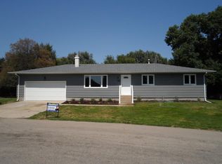 3551 Laura Ave, Grand Island, NE 68803