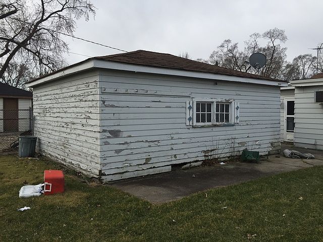 2nd image of 17313 Greenbay Ave