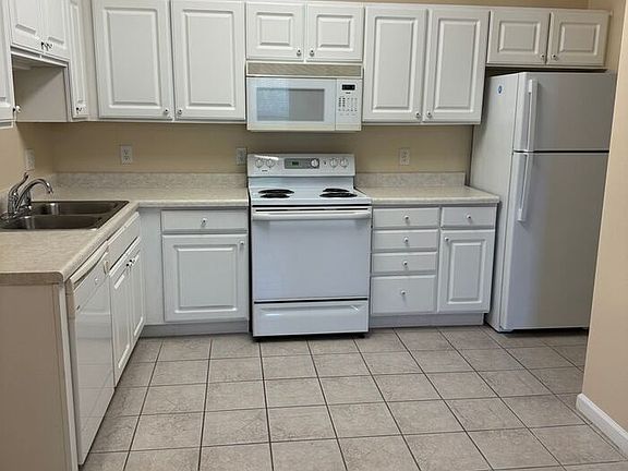 5th image of 2520 Friedland Pl