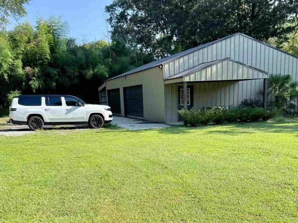240 County Road 445, Hillsboro, AL 35643
