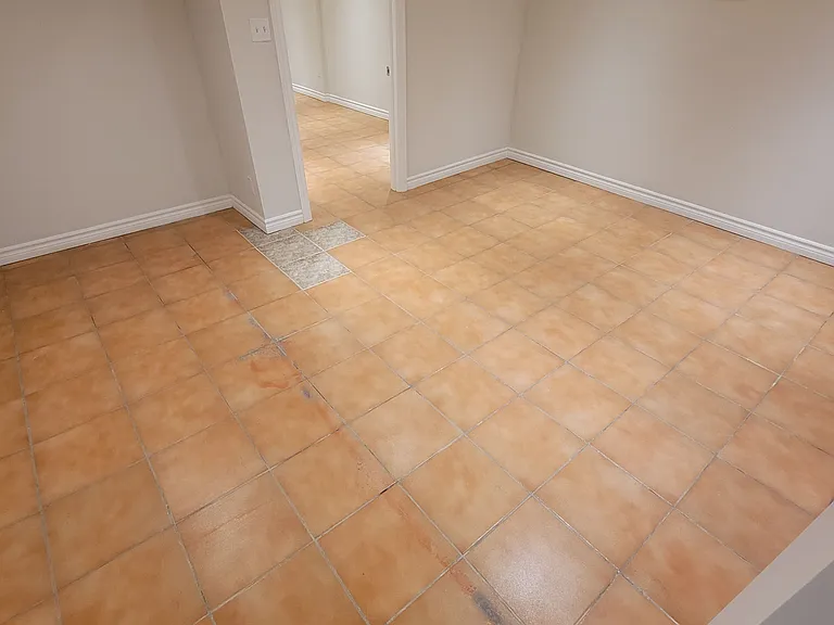 190 Lauder Ave #BASEMENT — Photo 12