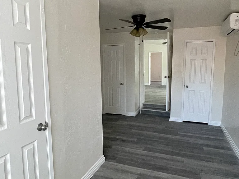721 Wilson Ave — Photo 5