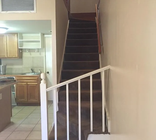 218 Lake Ave — Photo 5