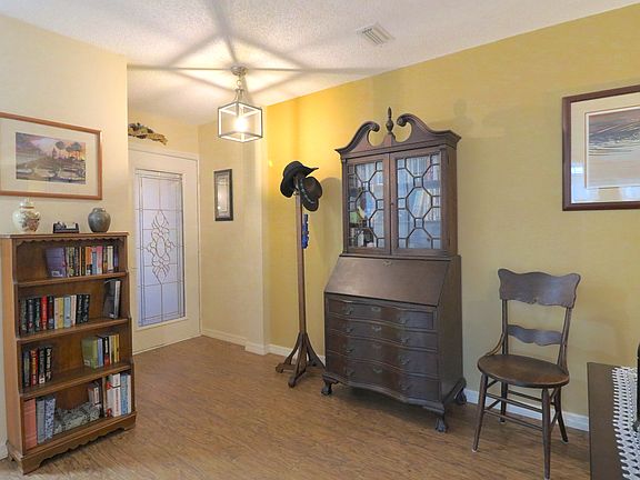 5th image of 1413 Leland Dr