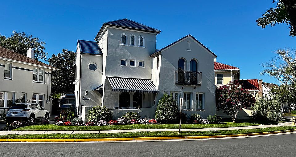 2nd image of 20 Circle Dr