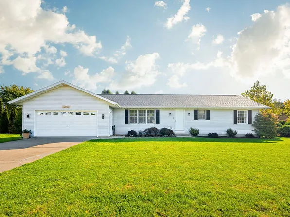 6535 Niagara Cir, Stevensville, MI 49127