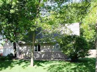 635 Christopher Cir, Jesup, IA 50648