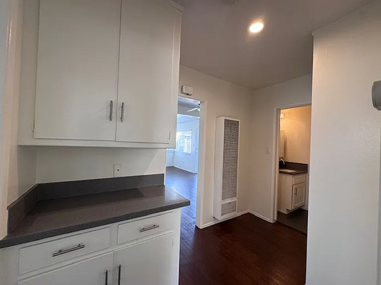 1309 E Appleton St — Photo 8