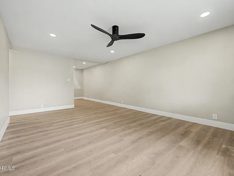 238 W Alice Ave — Photo 9