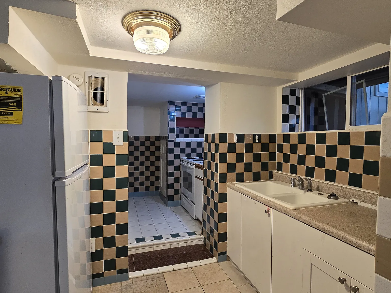 3 bed, 980 sqft, $2,900 — Photo 4